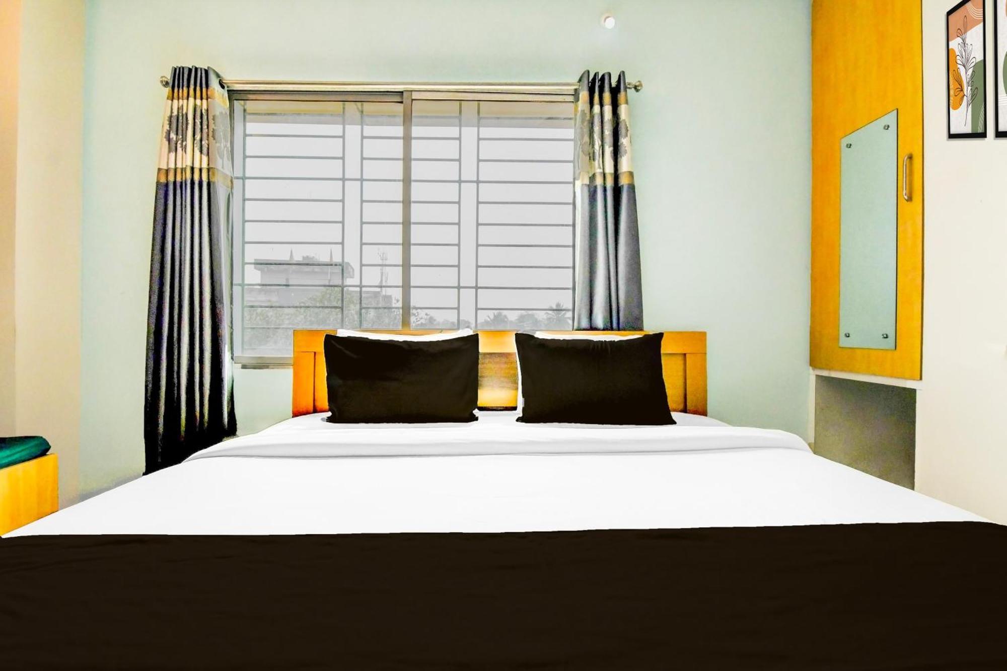 Super Collection O Sf Road Siliguri Formerly Jyoti Hotel Екстериор снимка